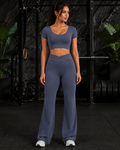FITLINE Motion 12 — Tenue fitness femme — visuel premium Réunion 4:5