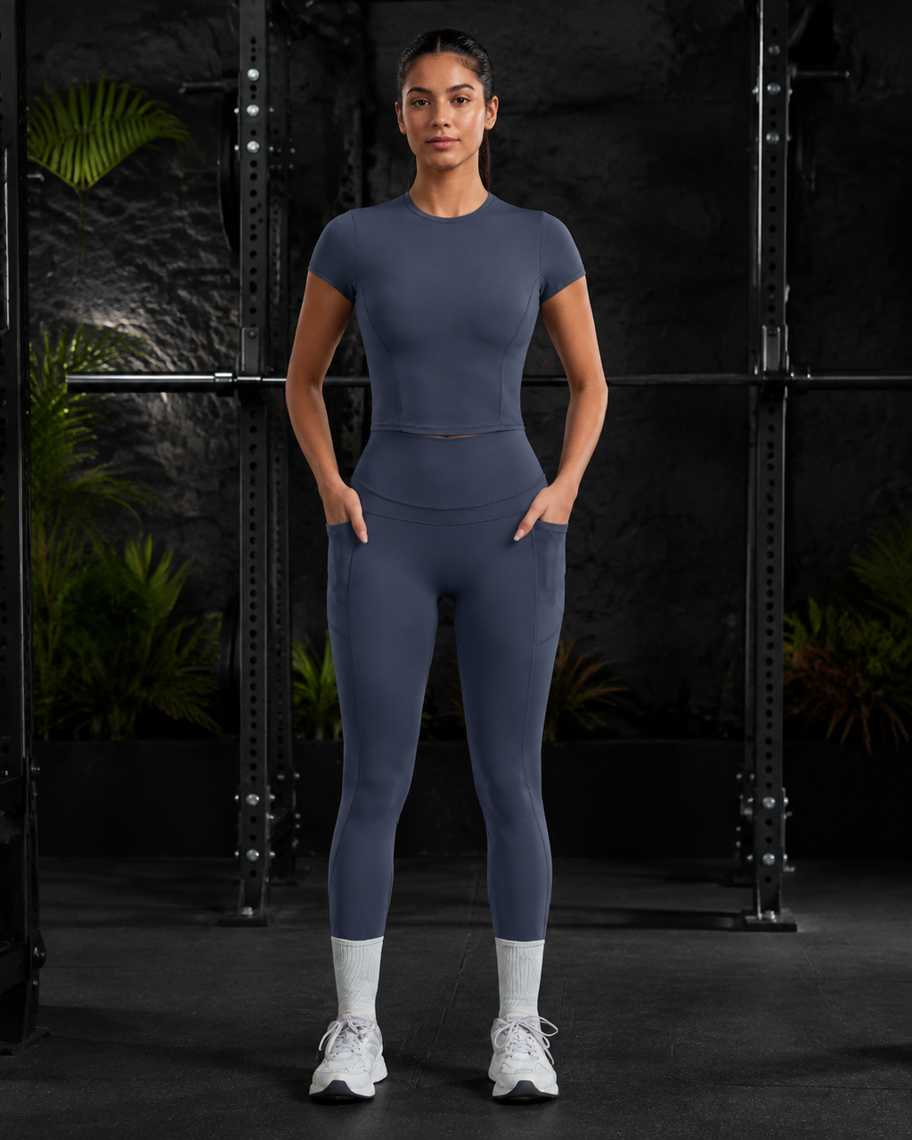FITLINE Motion 14 — Tenue fitness femme — visuel premium Réunion 4:5