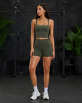 FITLINE Pulse 22 — Tenue fitness femme — visuel premium Réunion 4:5
