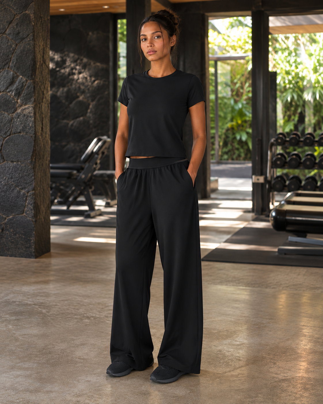 FITLINE Motion 22 — Tenue fitness femme — Noir — visuel recadré 4:5 La Réunion