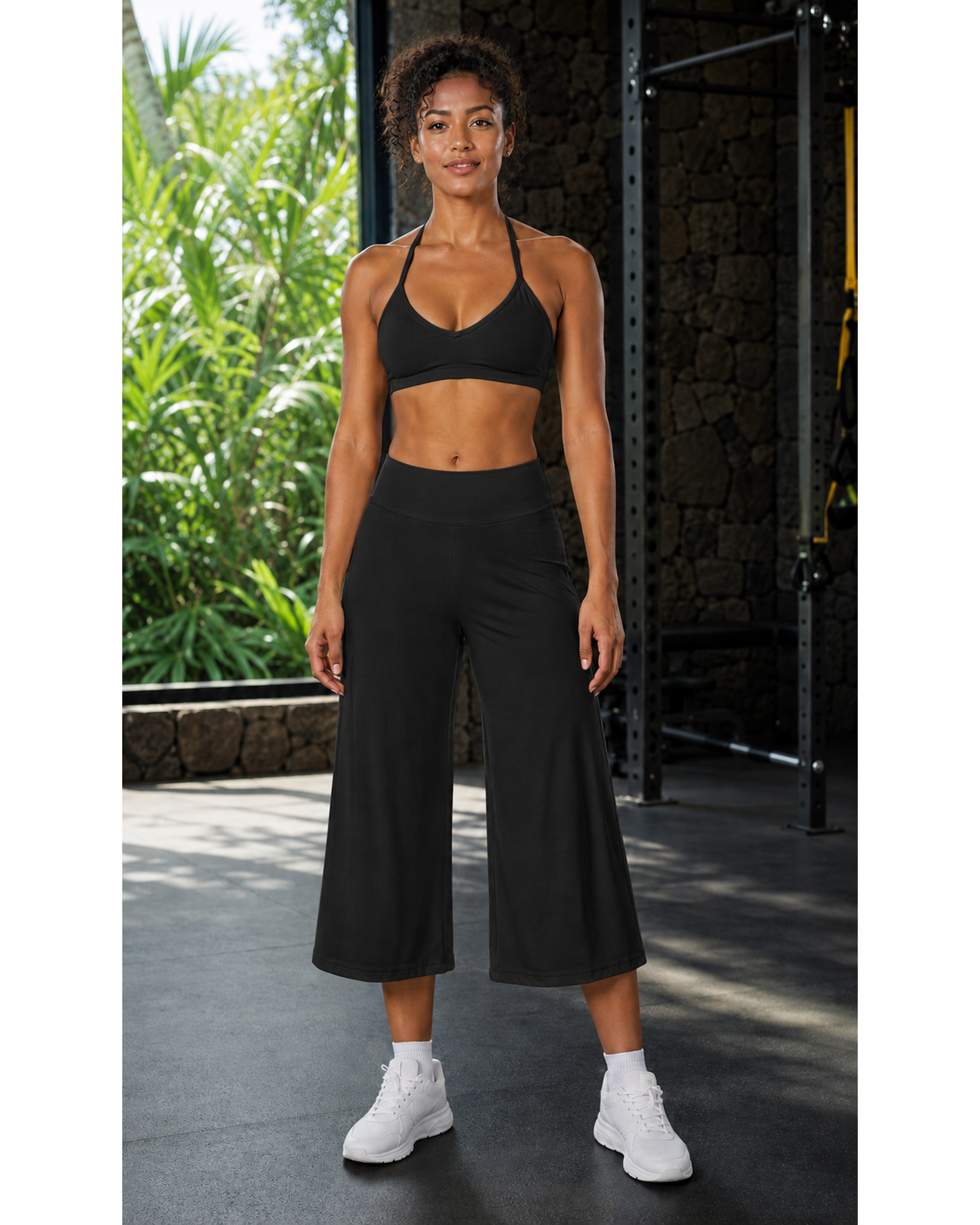Atlas 12 — Tenue fitness femme — Noir — format 4:5