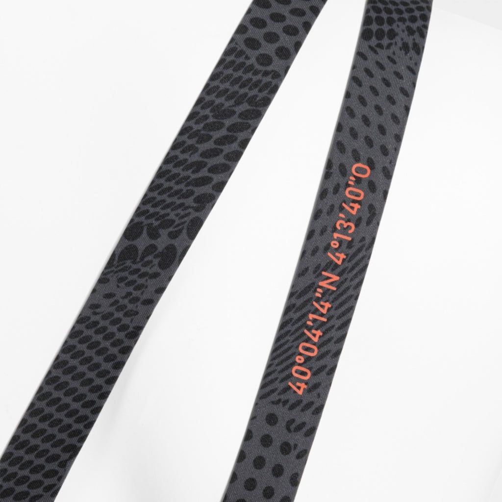 Top Joma R-City noir - détail bretelles croisées